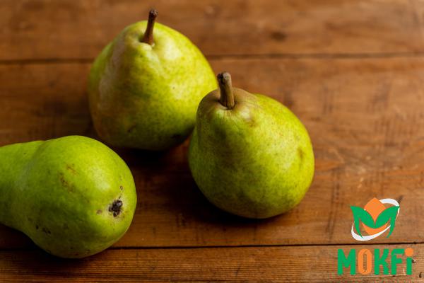 The Price of Organic Pears in the Market